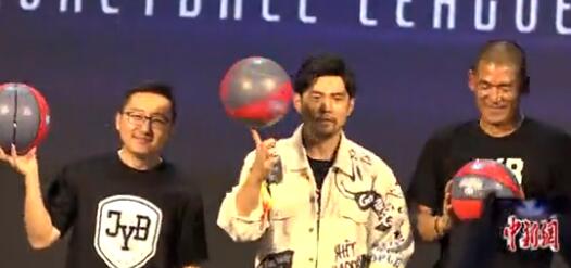 周杰伦打篮球分享_周杰伦 娱乐圈篮球_周杰伦篮球故事