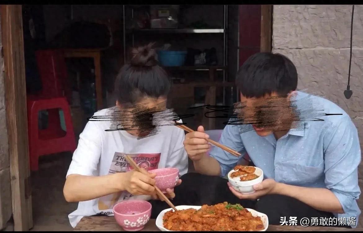 四川宜宾网红夫妻大反转！翠花与大根彻底撕破脸，离婚背后藏隐情