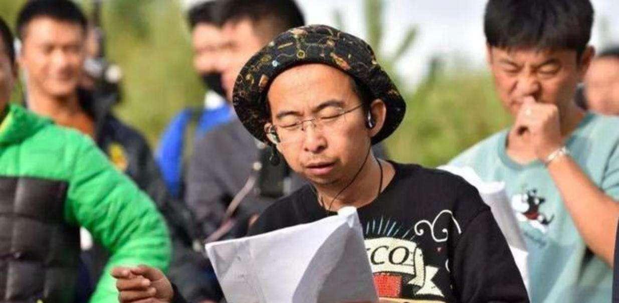 美女野兽组合 娱乐圈丑男美女恋爱故事 娱乐圈颜值与才华反差情侣_娱乐圈最丑男